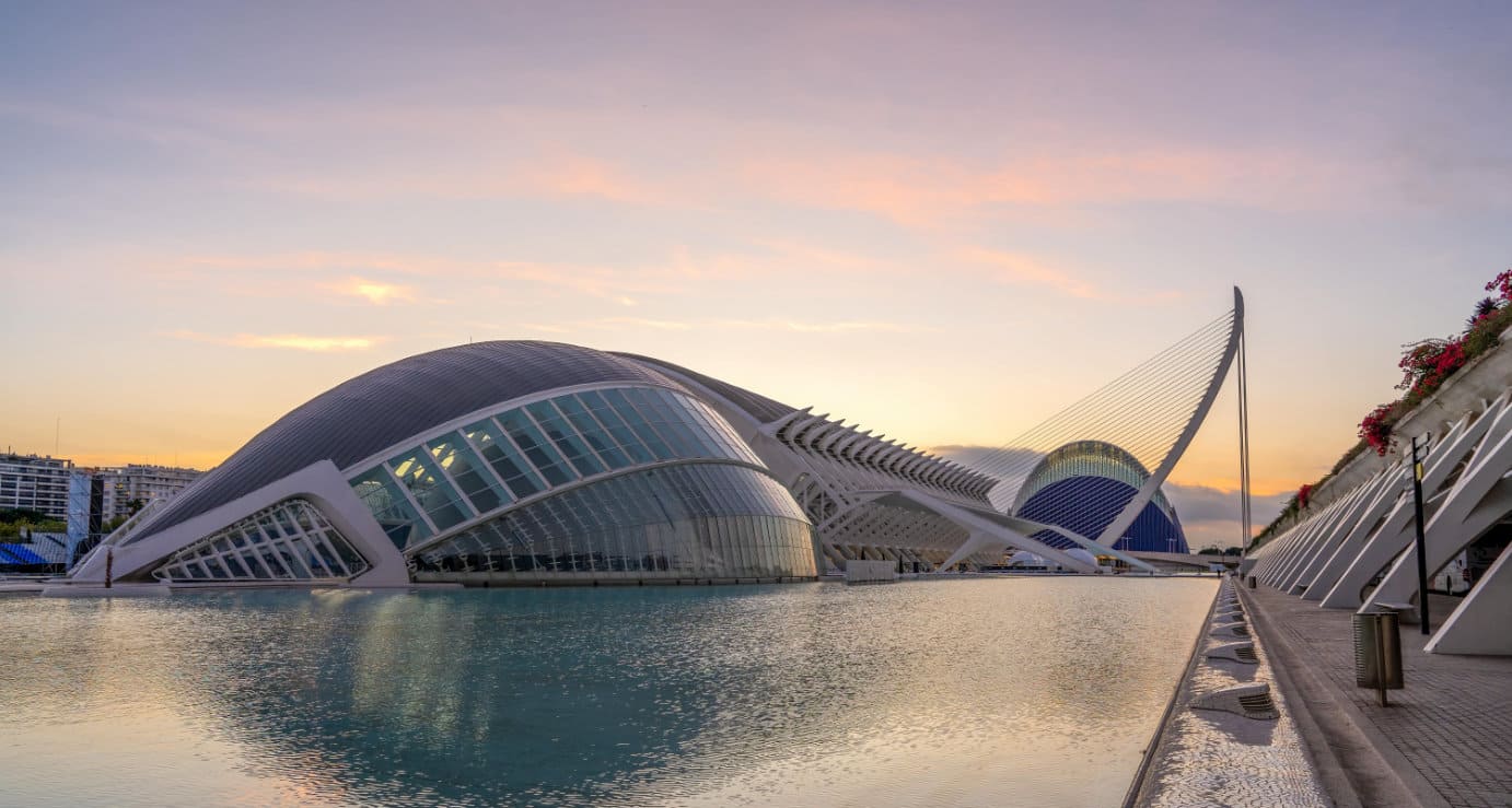 vista de la arquitectura de la Ciudad de las Artes y las Ciencias de Valencia